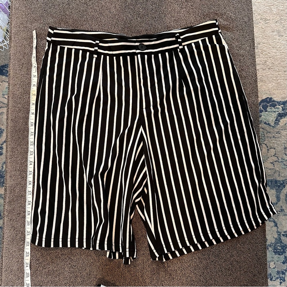 SHEIN Black and White Striped Women Shorts